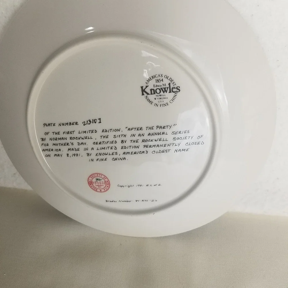 Knowles Norman Rockwell Mother's Day 1981 Plate After the Party Excellent 8.5